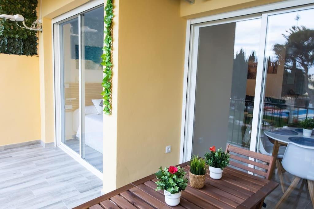 Enjoy La Carihuela Beach At 4 Min.Terrace & Pool. Torremolinos Ngoại thất bức ảnh