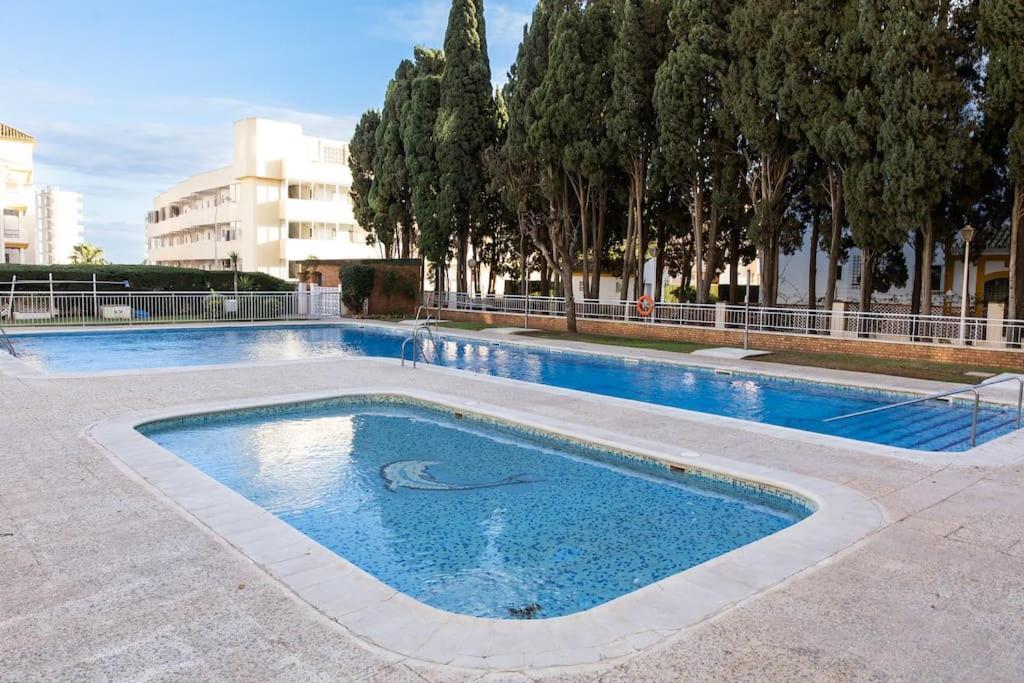 Enjoy La Carihuela Beach At 4 Min.Terrace & Pool. Torremolinos Ngoại thất bức ảnh