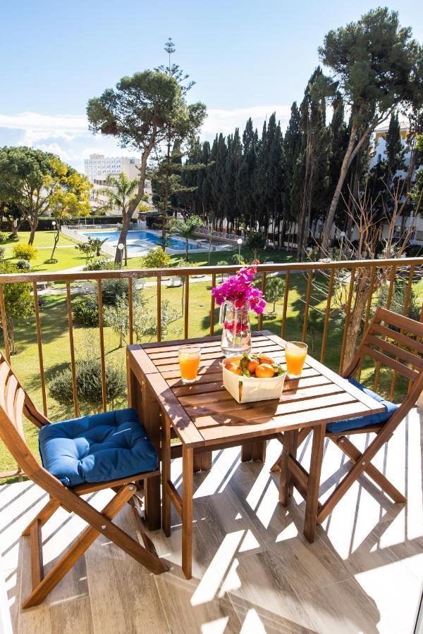 Enjoy La Carihuela Beach At 4 Min.Terrace & Pool. Torremolinos Ngoại thất bức ảnh
